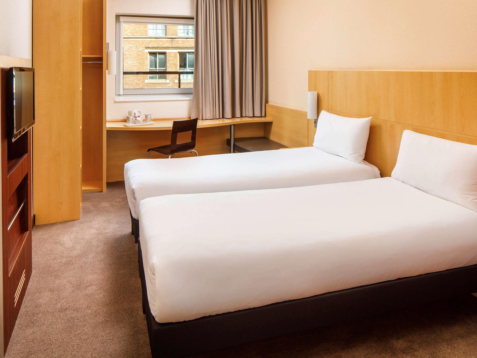 Отель Ibis Nottingham Centre Экстерьер фото